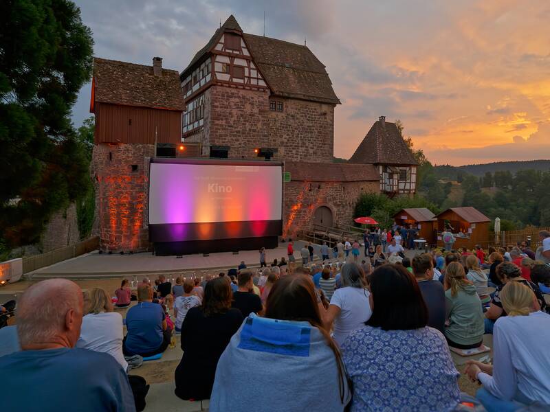 Das Open Air Kino im Schlossgarten.